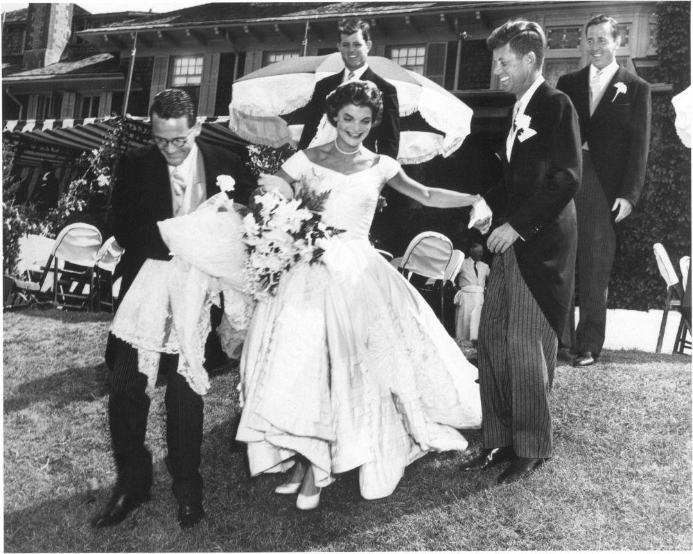 1000x799 John And Jackie Kennedy's 62nd Anniversary!. Jackie Inspired Dresses. The Plumed Serpent Bridal