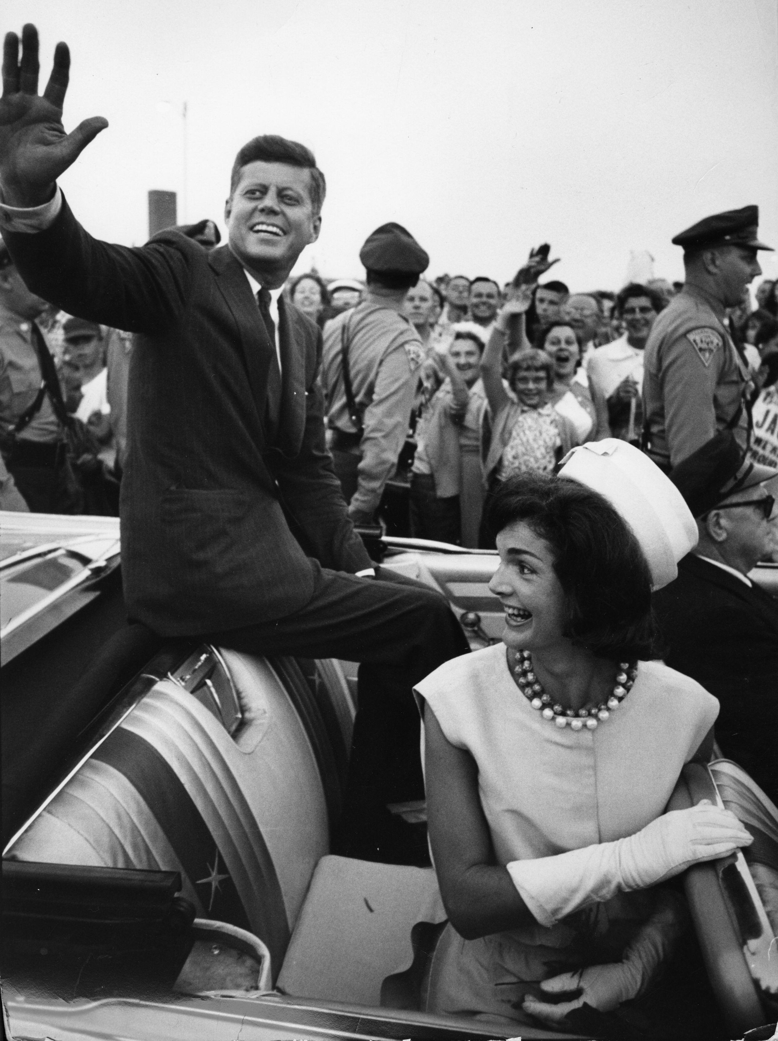 2539x3400 Iconic Jackie Kennedy Picture Photo of Jackie O's Life