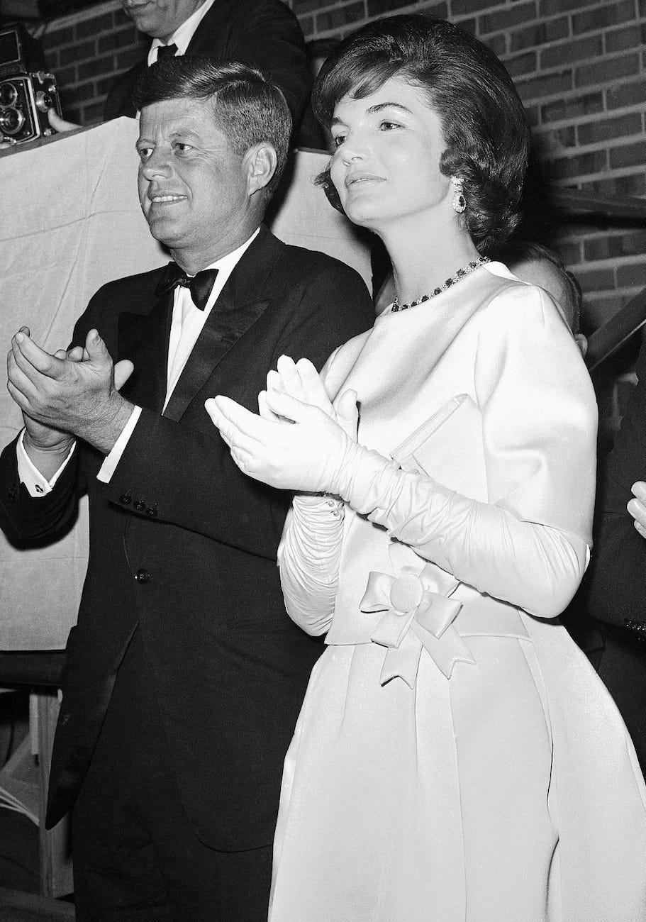 911x1300 Iconic outfits former First Lady Jackie Kennedy wore