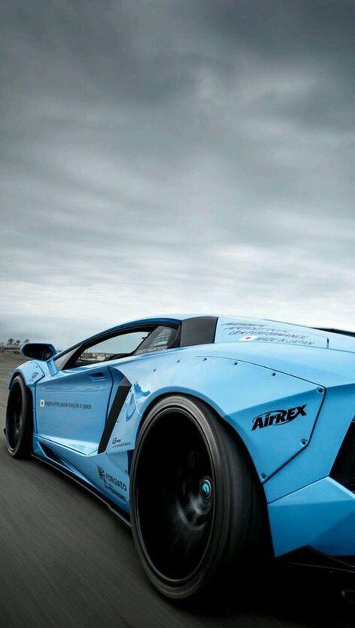 700x1238 Liberty Walk Lamborghini Aventador