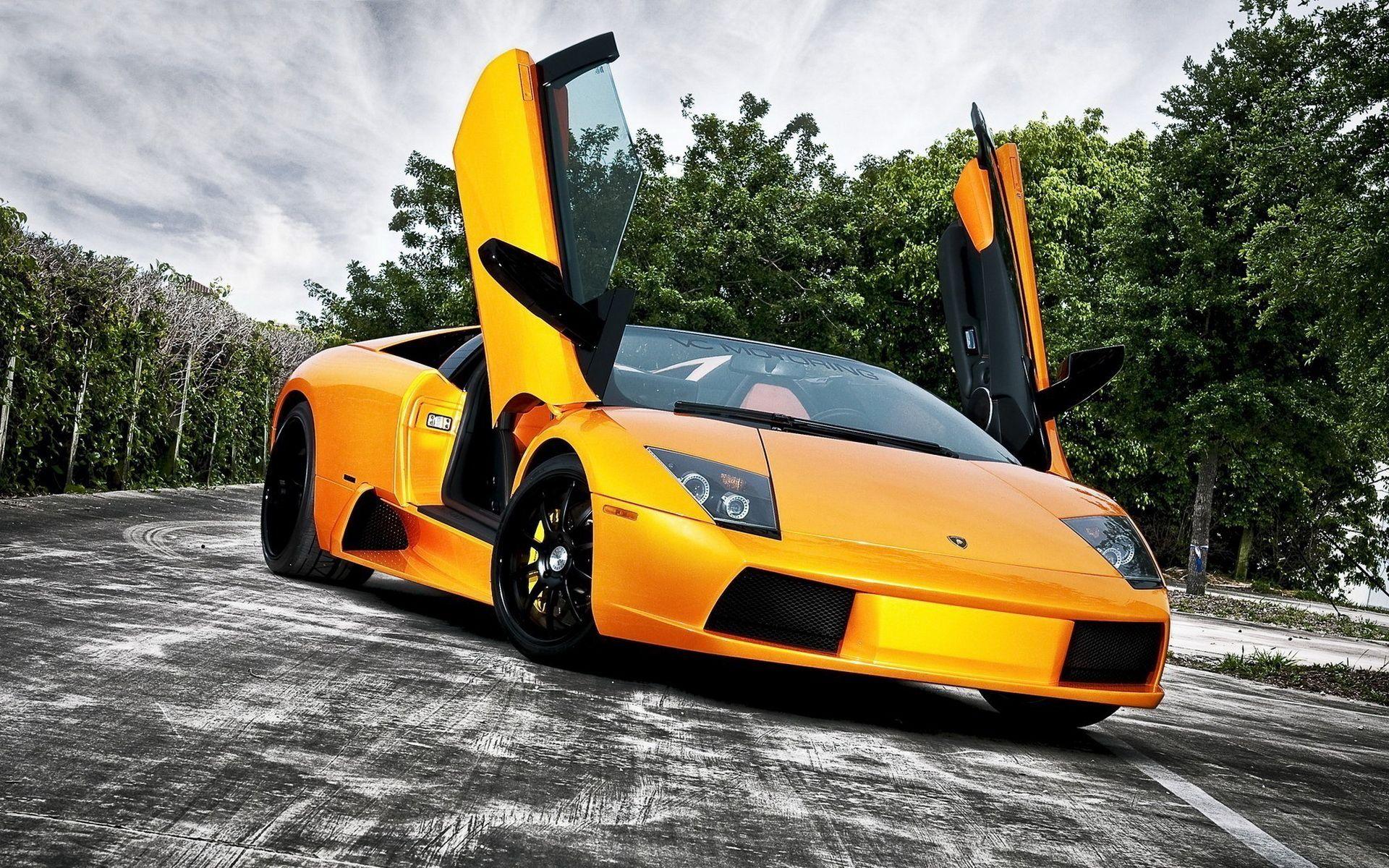 1920x1200 Awesome Yellow Lamborghini Wallpaper