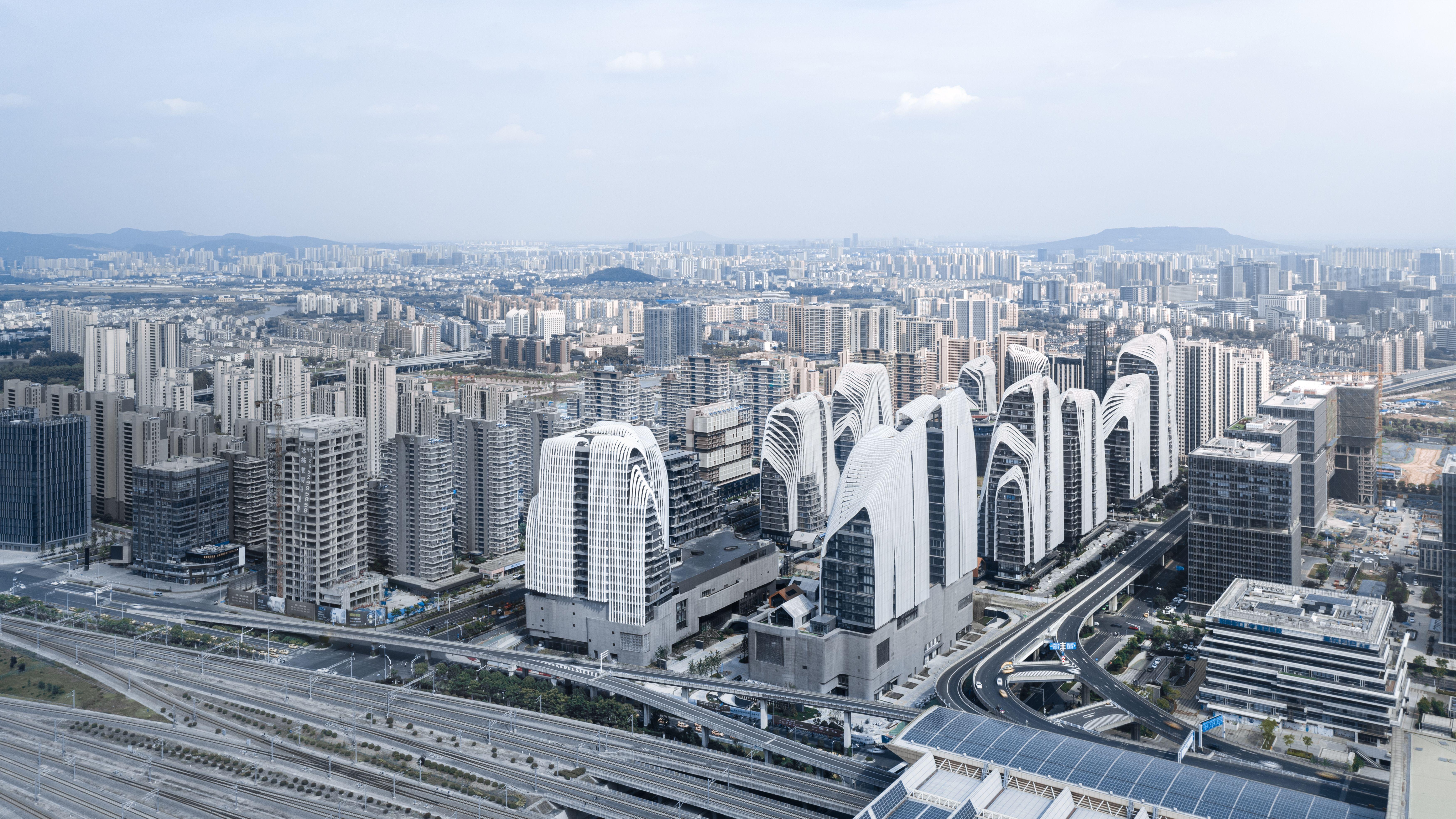 7000x3937 MAD completes Nanjing Zendai Himalays Center. Wallpaper*