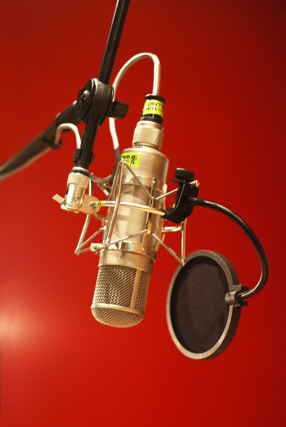 970x1449 Studio Microphone Wallpaper