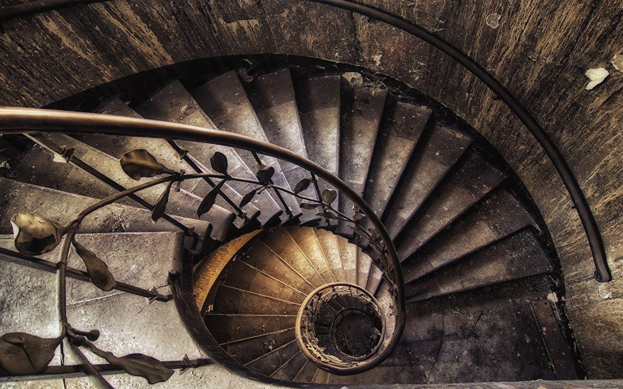 1280x800 Desktop Wallpaper antique staircase From above