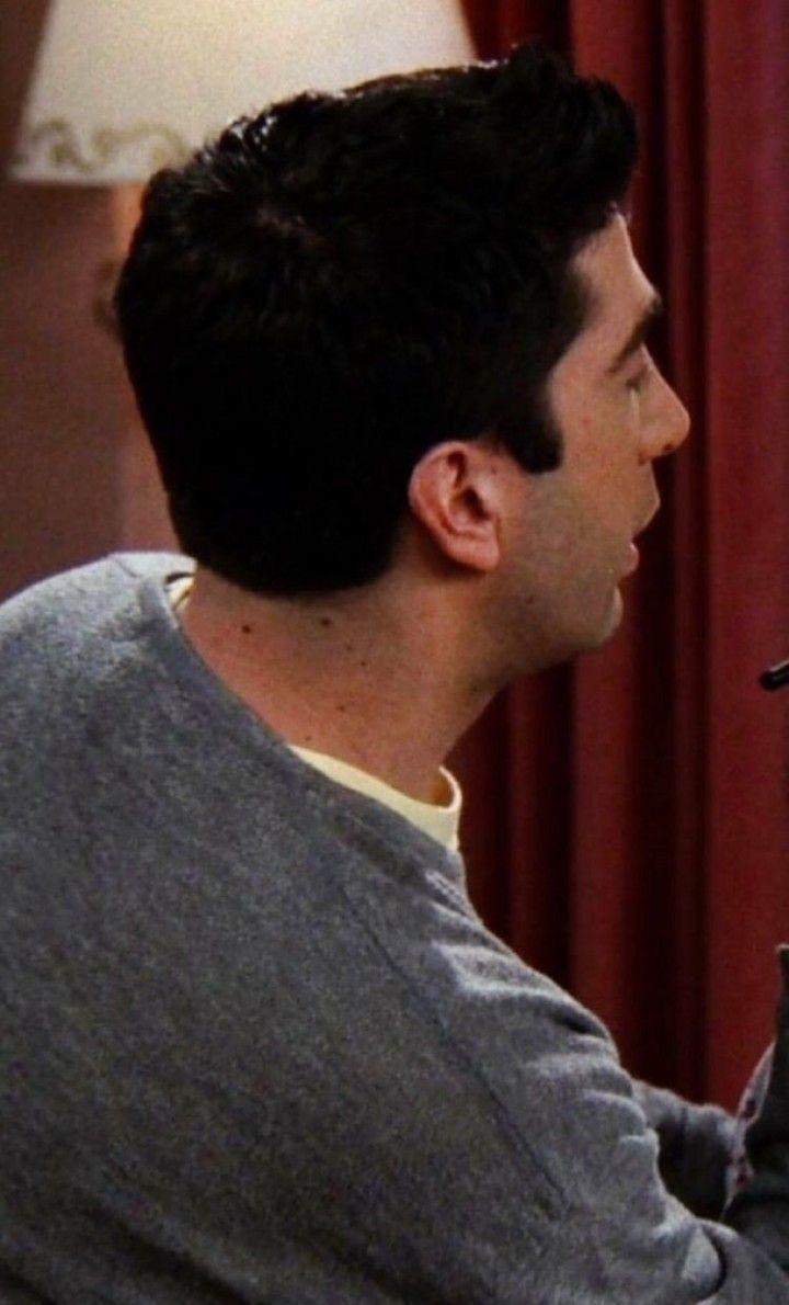 720x1190 Ross Geller Wallpaper