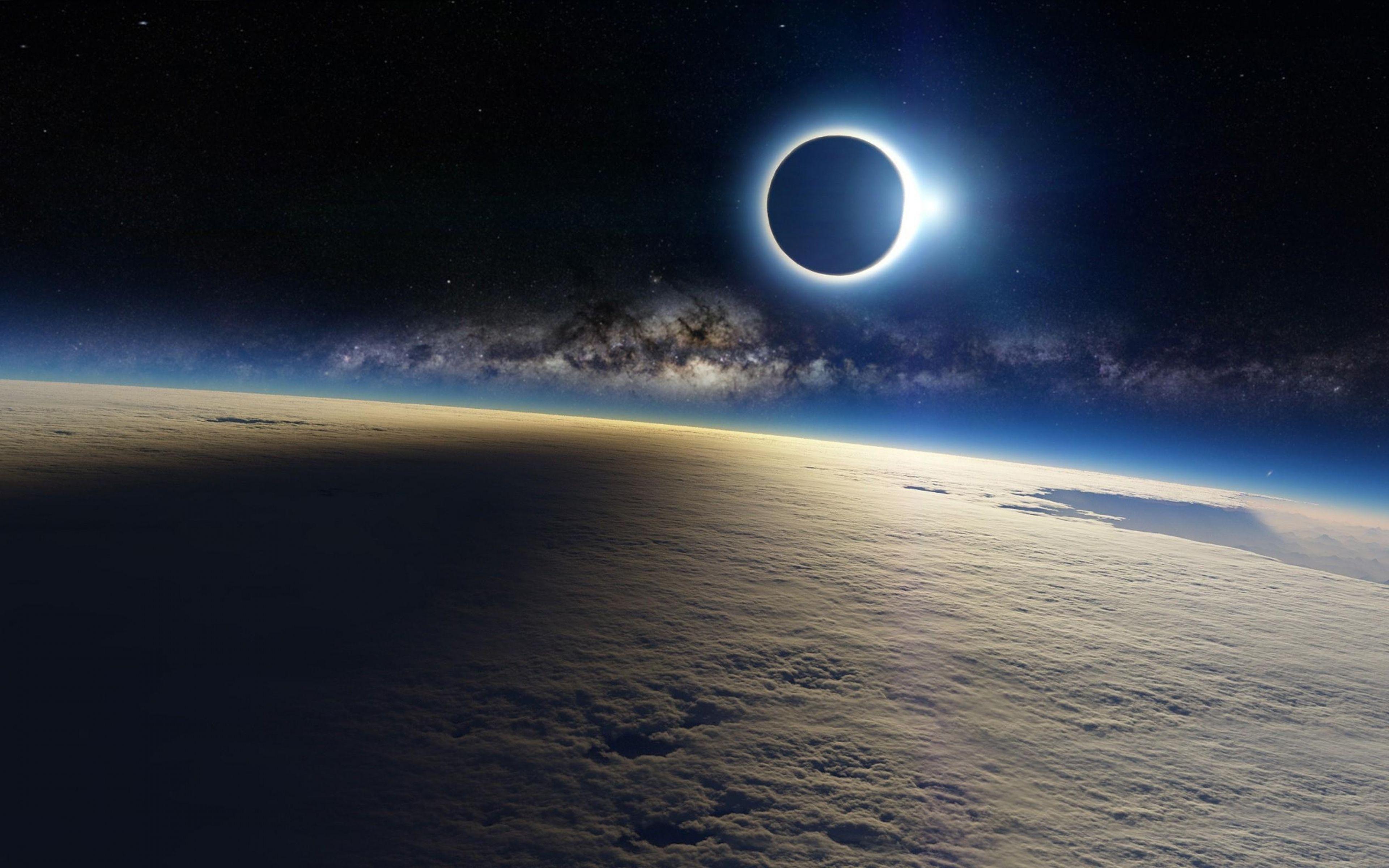 3840x2400 Tải xuống HD Solar Eclipse Moon Shadow On Earth Cloud Hình nền