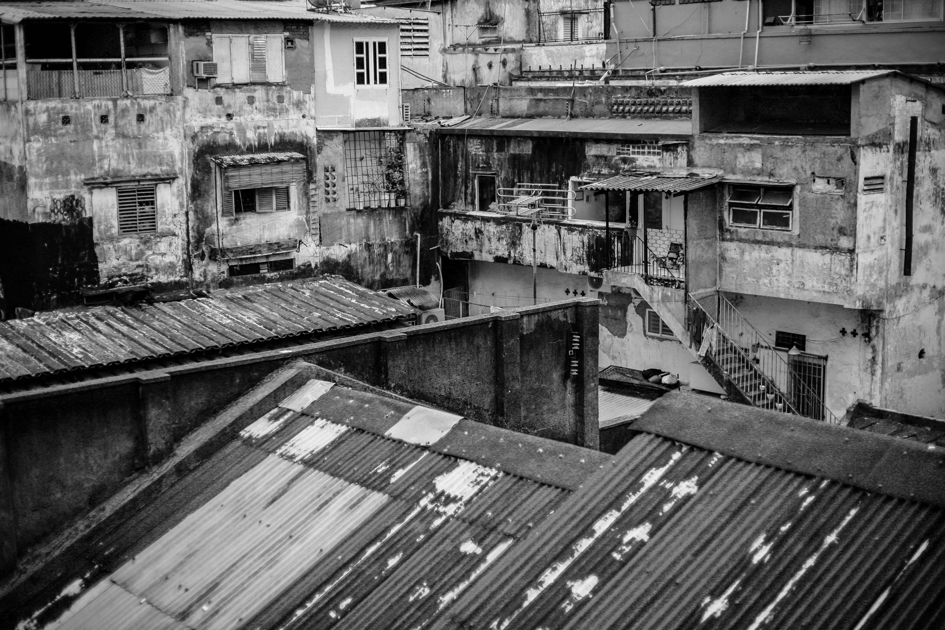 3840x2560 architecture #beautiful eyes #black and white #condominium #cool #dark #green #ho chi minh city #home #light #ref. Light in the dark, Dark image, Beautiful eyes