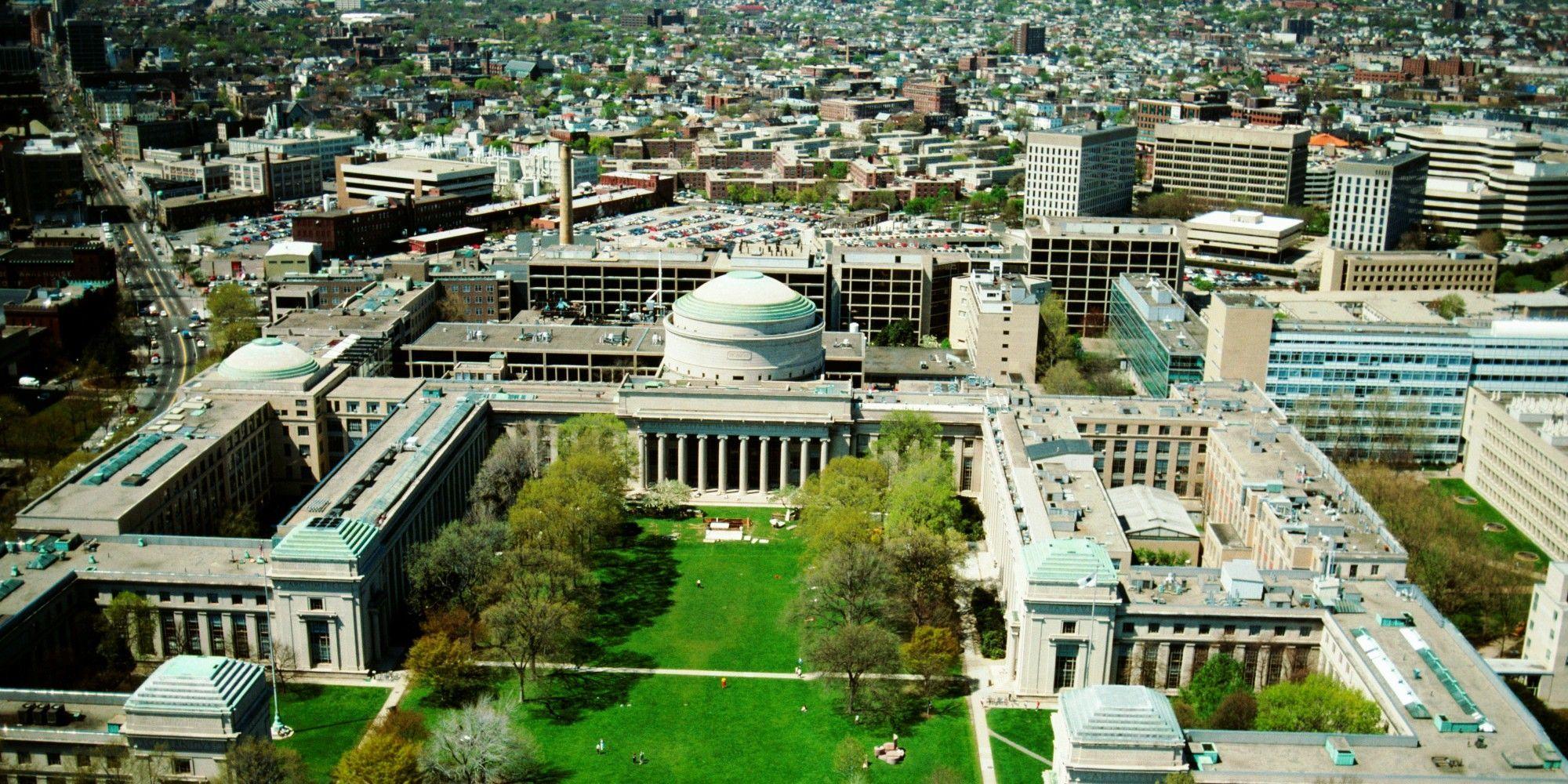 2000x1000 Massachusetts Institute of Technology (MIT). Massachusetts institute of technology, University architecture, American universities