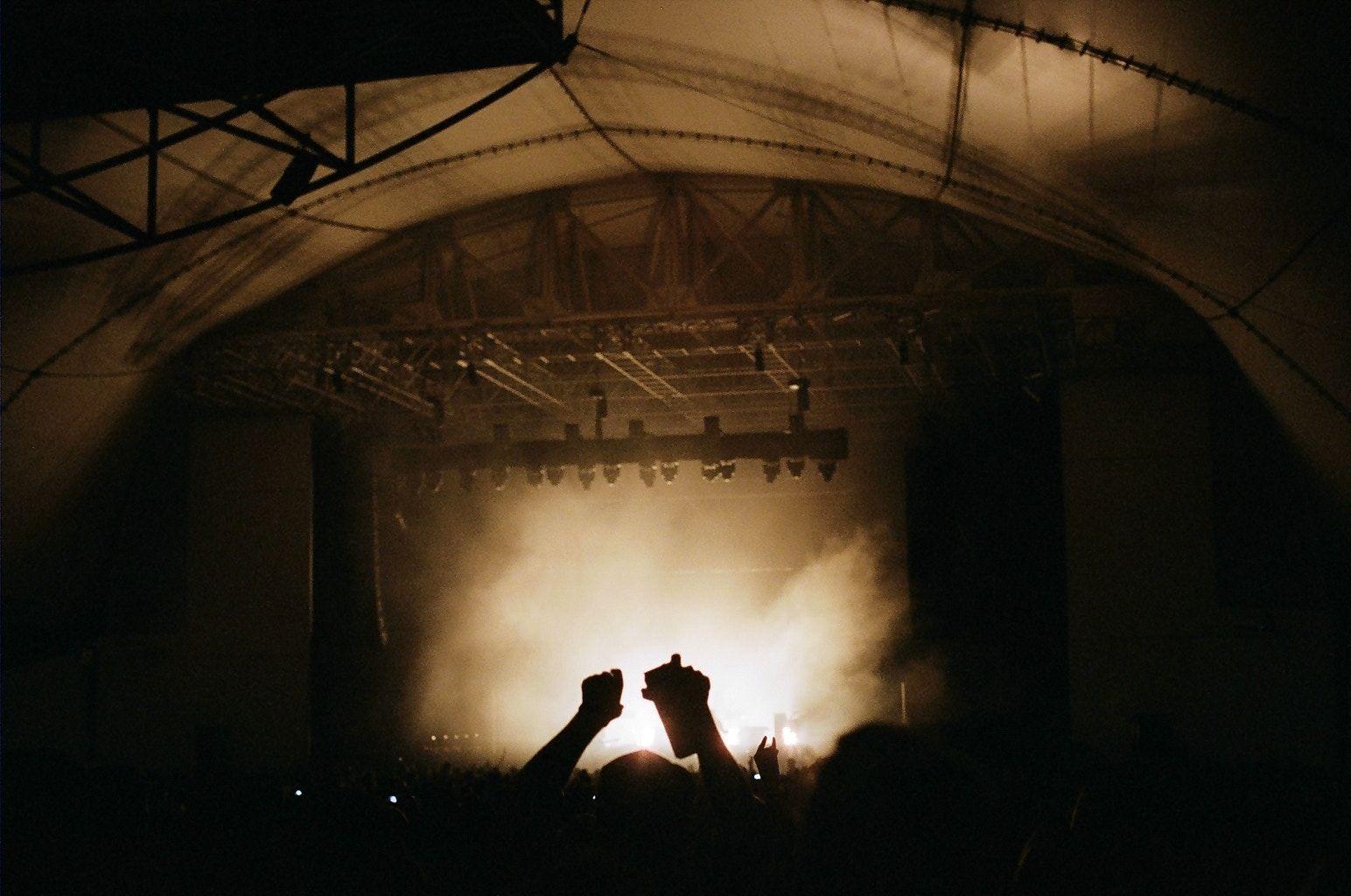 1544x1024 1544x1024 #smoke, #Free image, #person, #hands up, #truss, #light, #phone, #stage, #concert, #rock band, #silhouette, #glow, #fog, #hand, #party, #dark, #music, #venue, #black, #crowd, #rock concert. Mocah.org HD Desktop Wallpaper