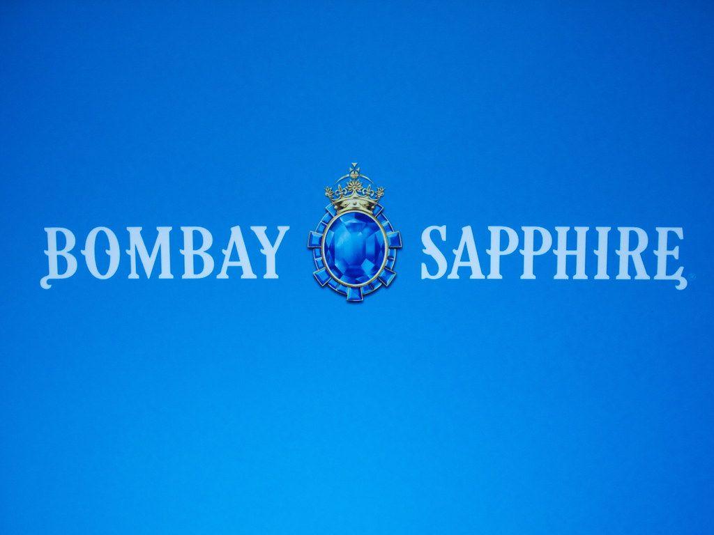 1024x768 Bombay Sapphire Blue Room Singapore 2011