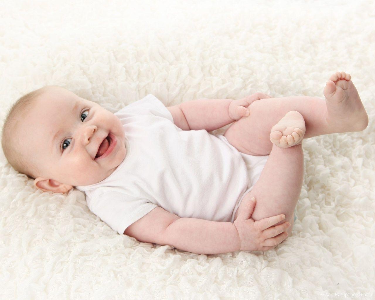 1280x1024 Select the cute baby wallpaper for pregnant mothers