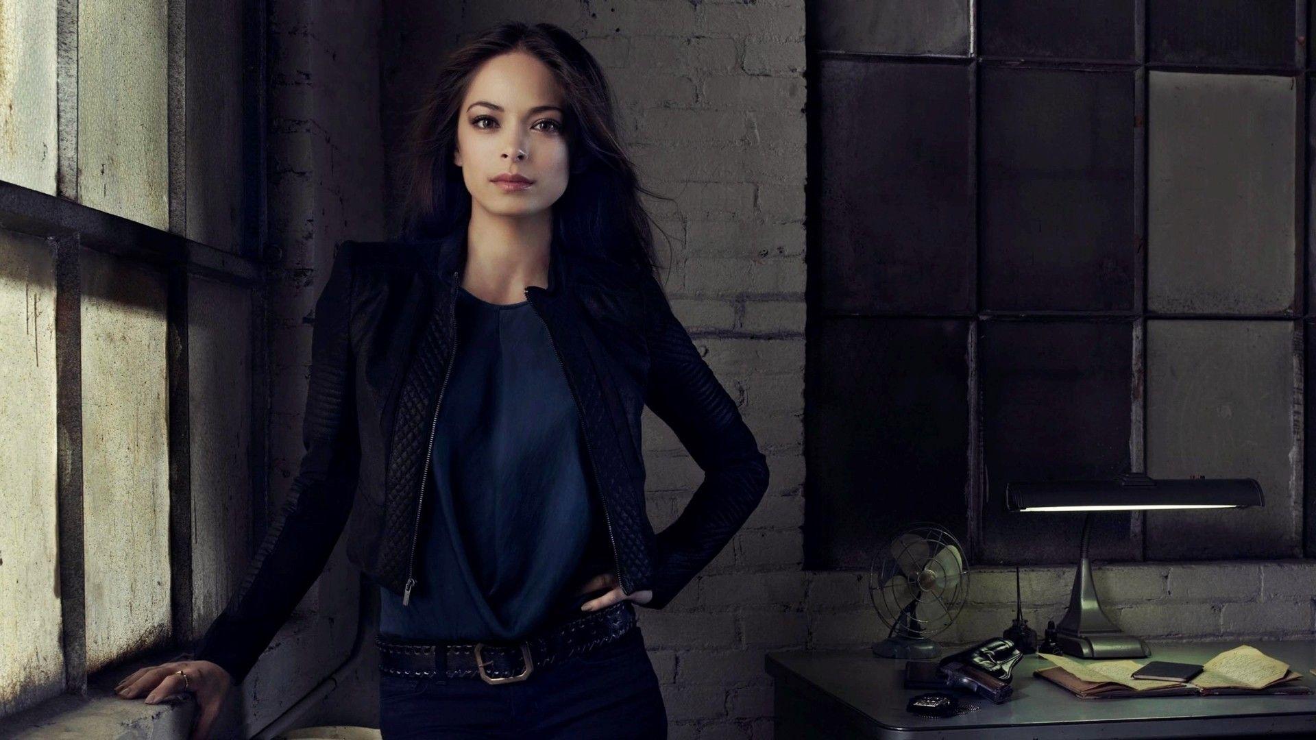 1920x1080 Kristin Kreuk Woman Actress Wallpaper