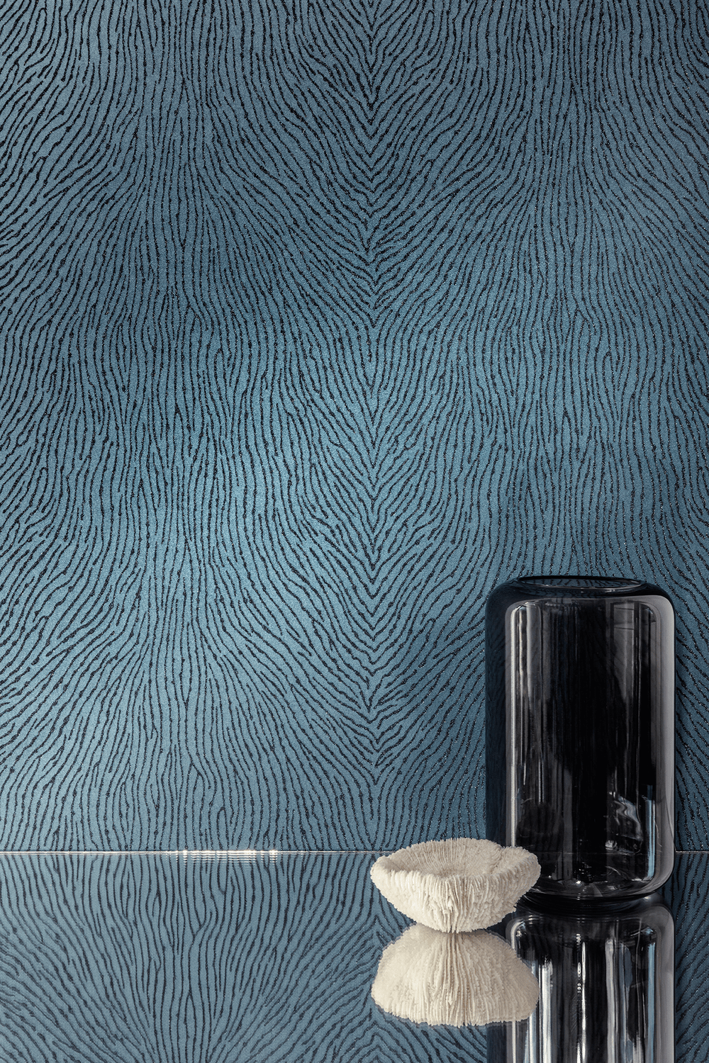 1000x1500 stylish Classic Blue wallpaper you'll love