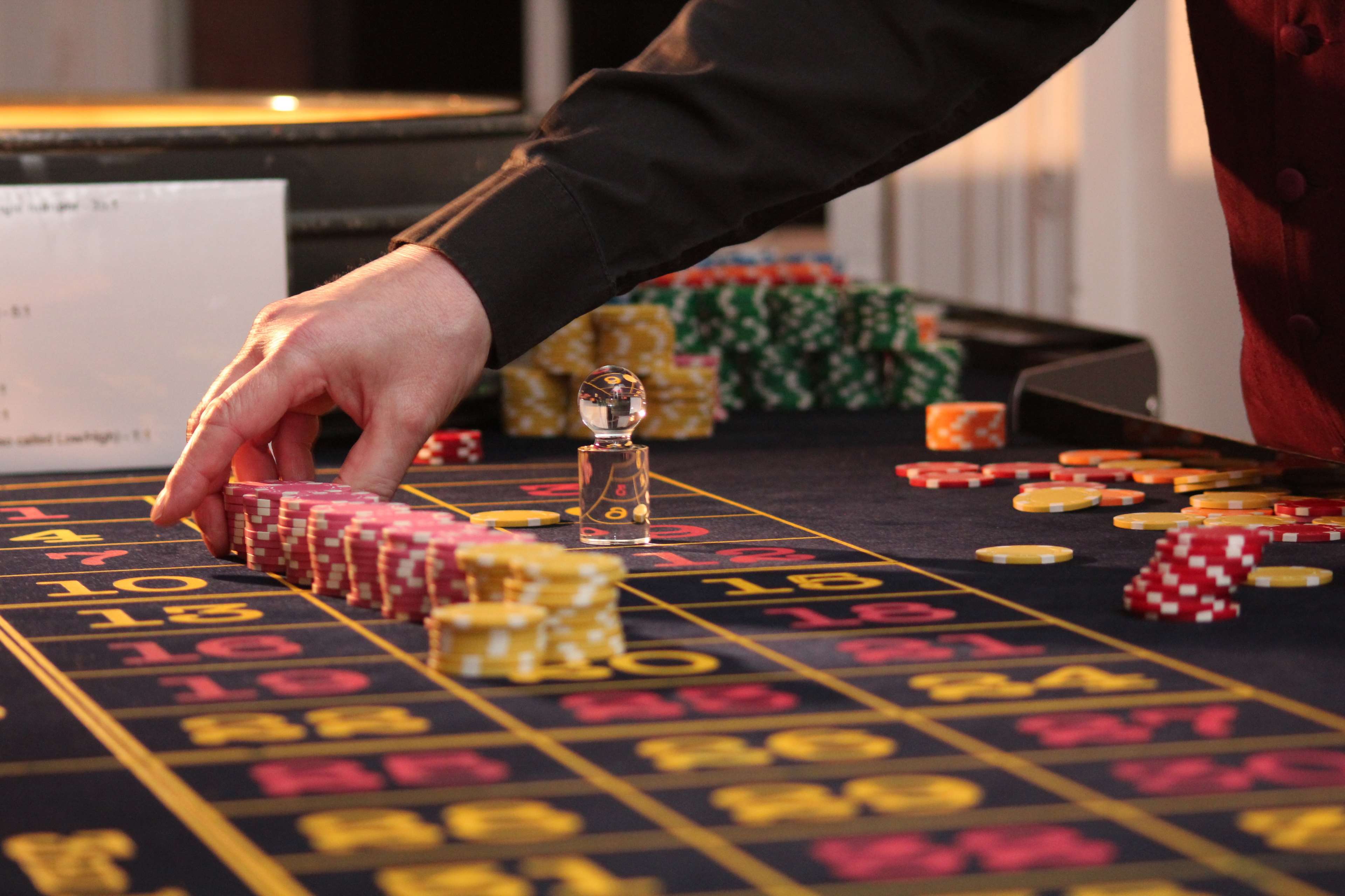 3840x2560 addiction, bet, betting, casino, chance, chips, croupier, entertainment, fun, gamble, gambling, game, gaming, leisure, money, play, red, roulette, success, table, vegas, winner 4k wallpaper. Mocah.org HD Desktop Wallpaper