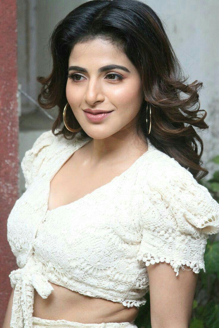 736x1104 Blouse. Desi beauty, Beautiful indian actress, Beauty full girl