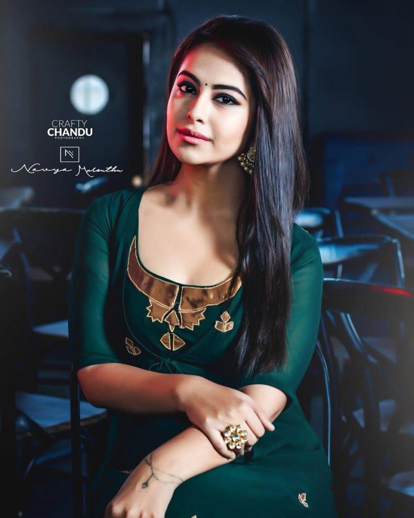 819x1024 Avika Gor Image Photo HD Wallpaper Download Pic Instagram 2020