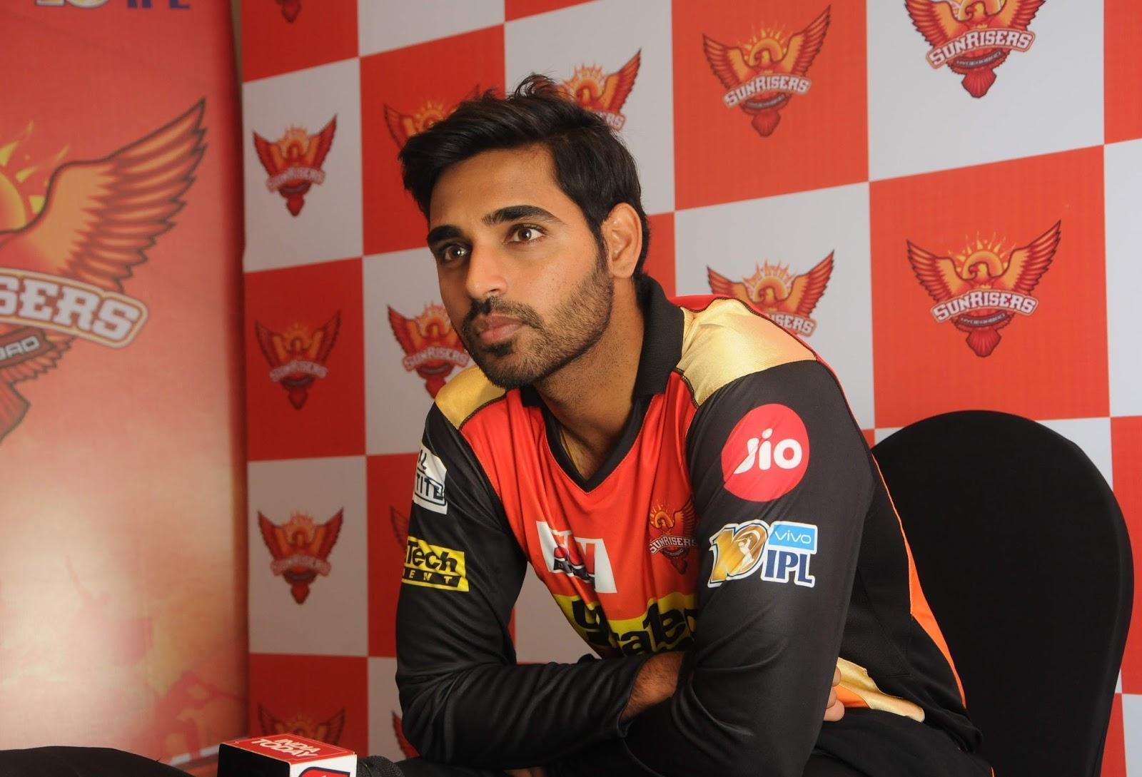 1600x1089 Bhuvneshwar Kumar Wallpaper for Android