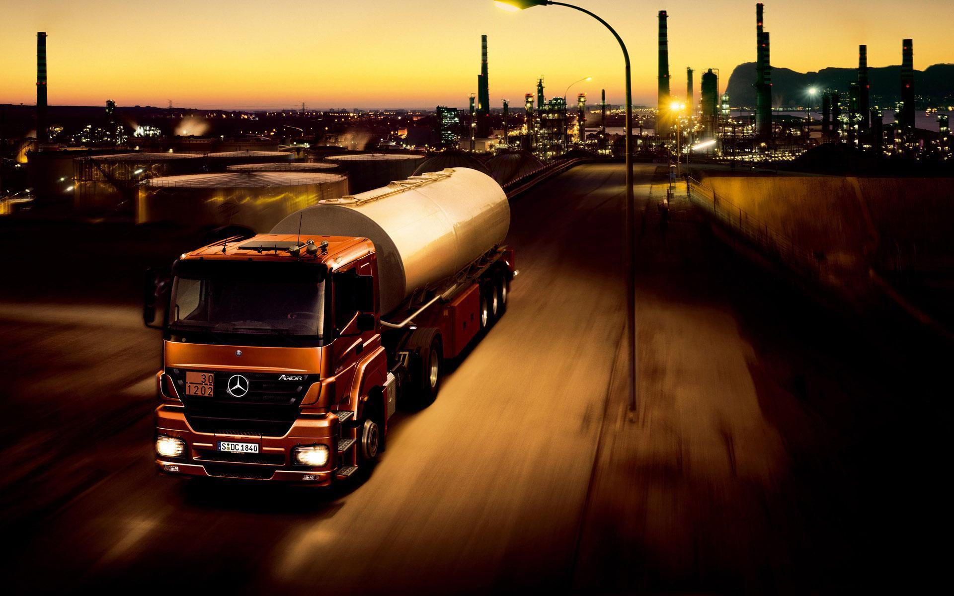 1920x1200 Fuel Tanktruck HD desktop wallpaper : Widescreen : High Definition