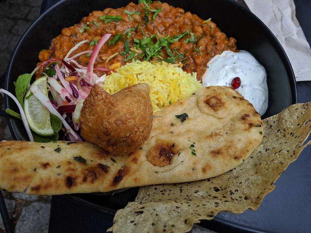1024x768 Indian Street Food & Co