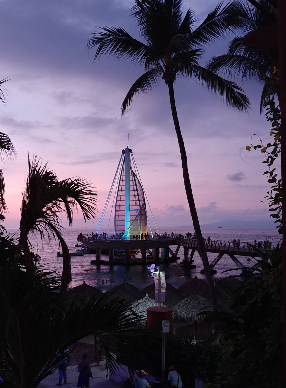 943x1280 Puerto Vallarta wallpaper