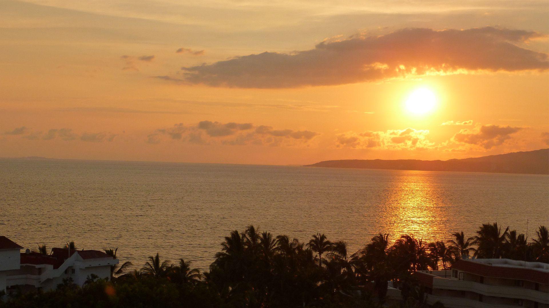 1920x1080 Puerto Vallarta sunset in late July [1920x1080]