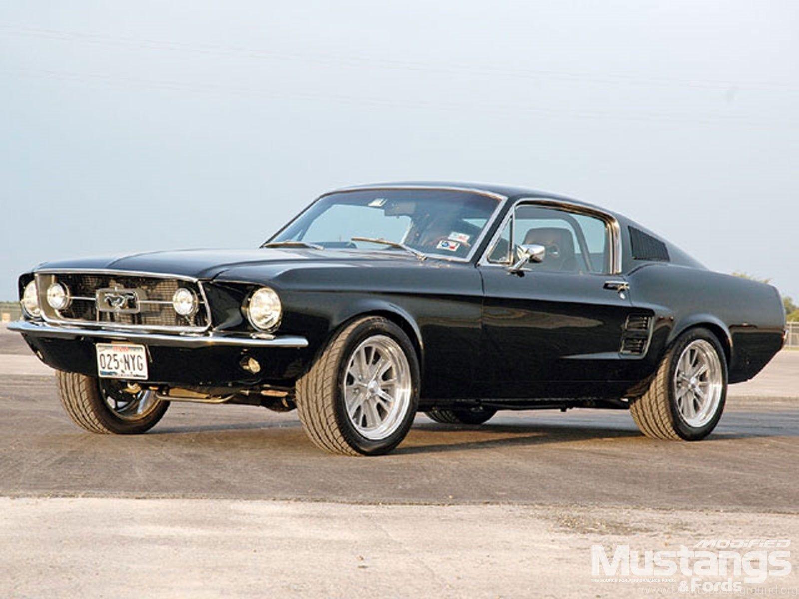 1600x1200 Ford Mustang 1967 Wallpaper Desktop Background