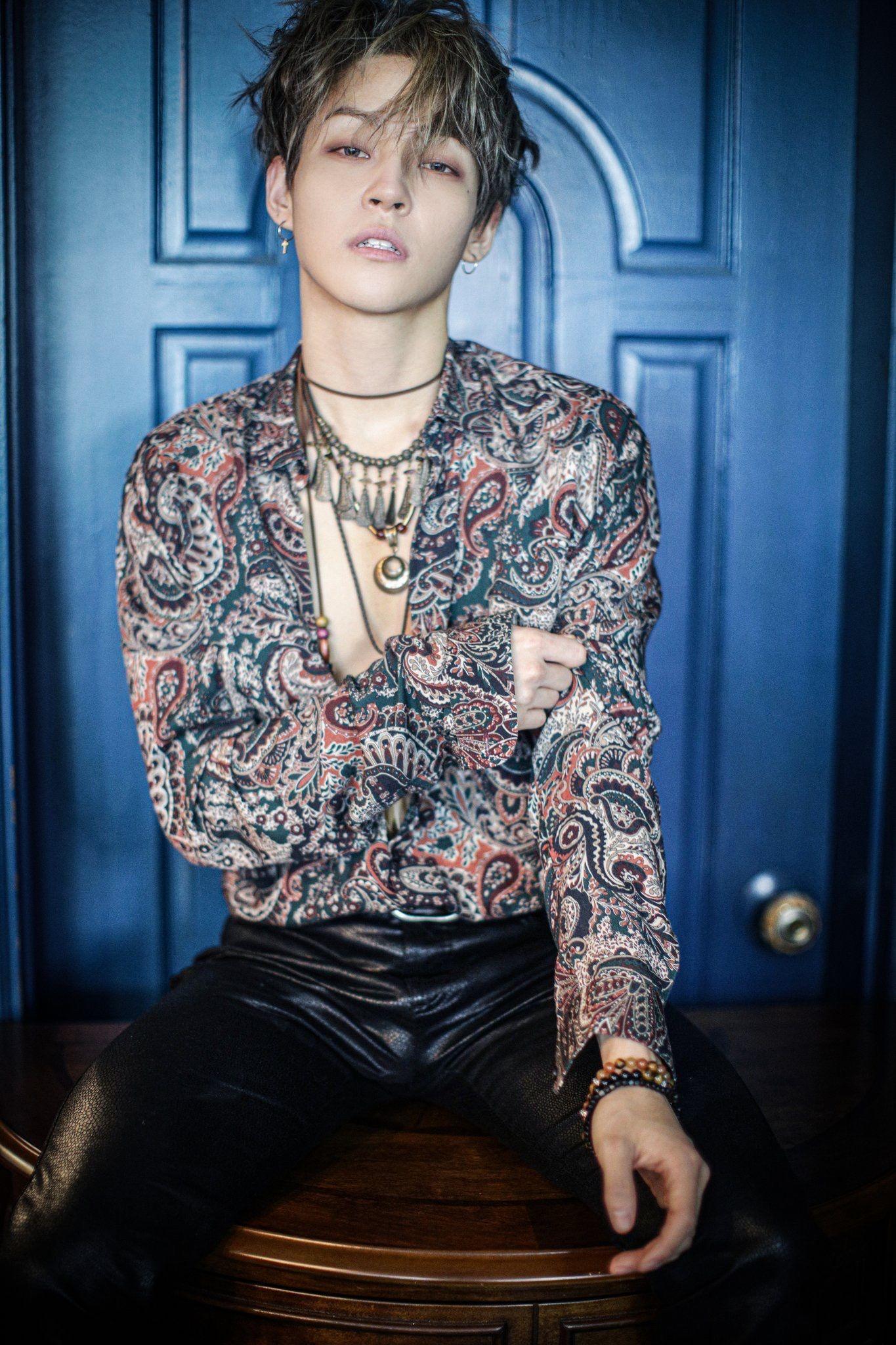 1365x2048 woosung #therose. Woo sung, Rose, Rose wallpaper