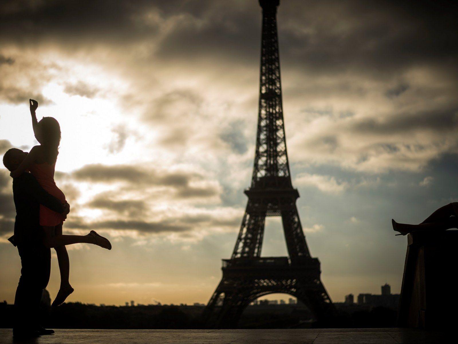 1600x1200 Body Odor and Sexual Attraction: How A Woman's Scent Attracts Men