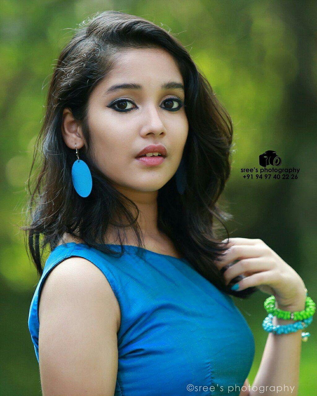 1024x1280 Anikha Surendran Wallpaper