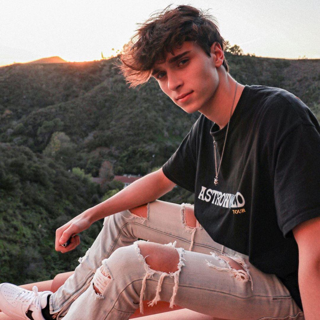1080x1080 How Much Money Josh Richards Makes On YouTube