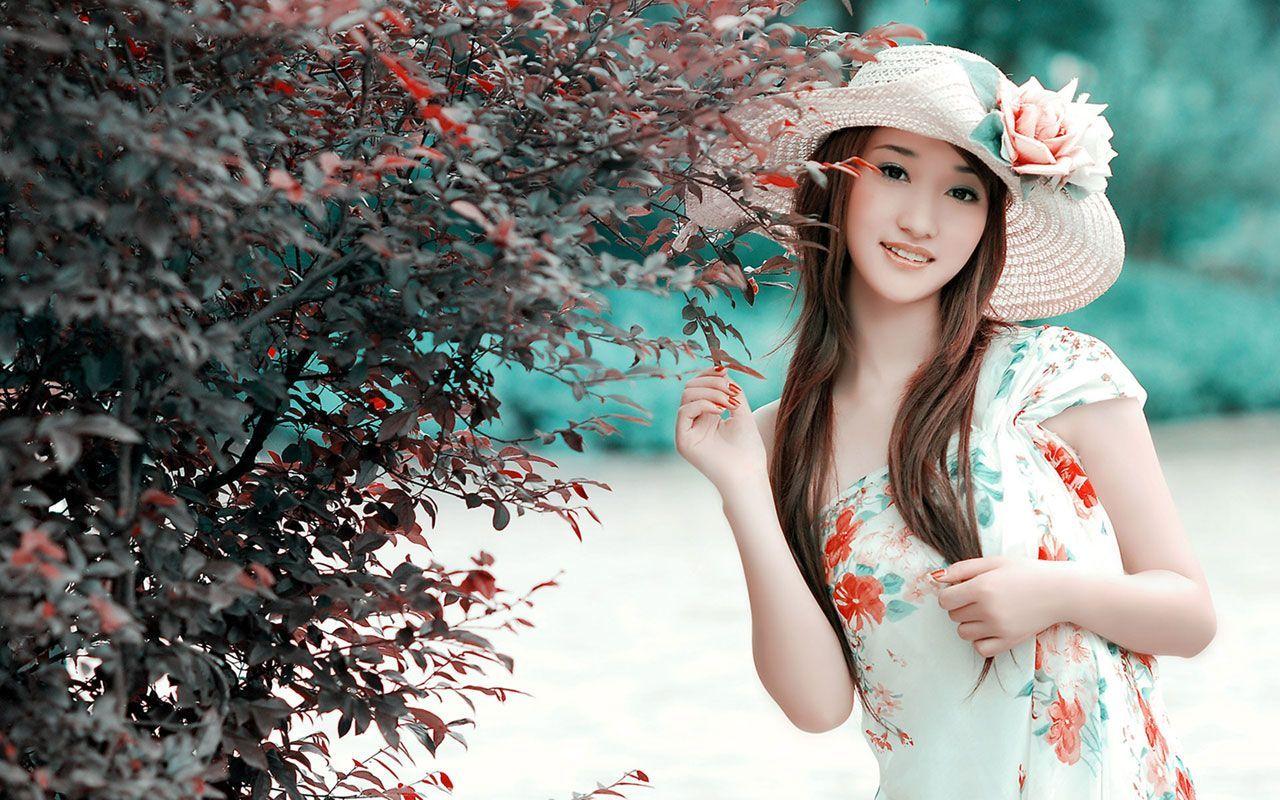1280x800 Sweet Girls Wallpaper