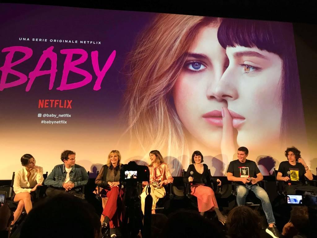 1024x768 Baby Netflix Wallpaper