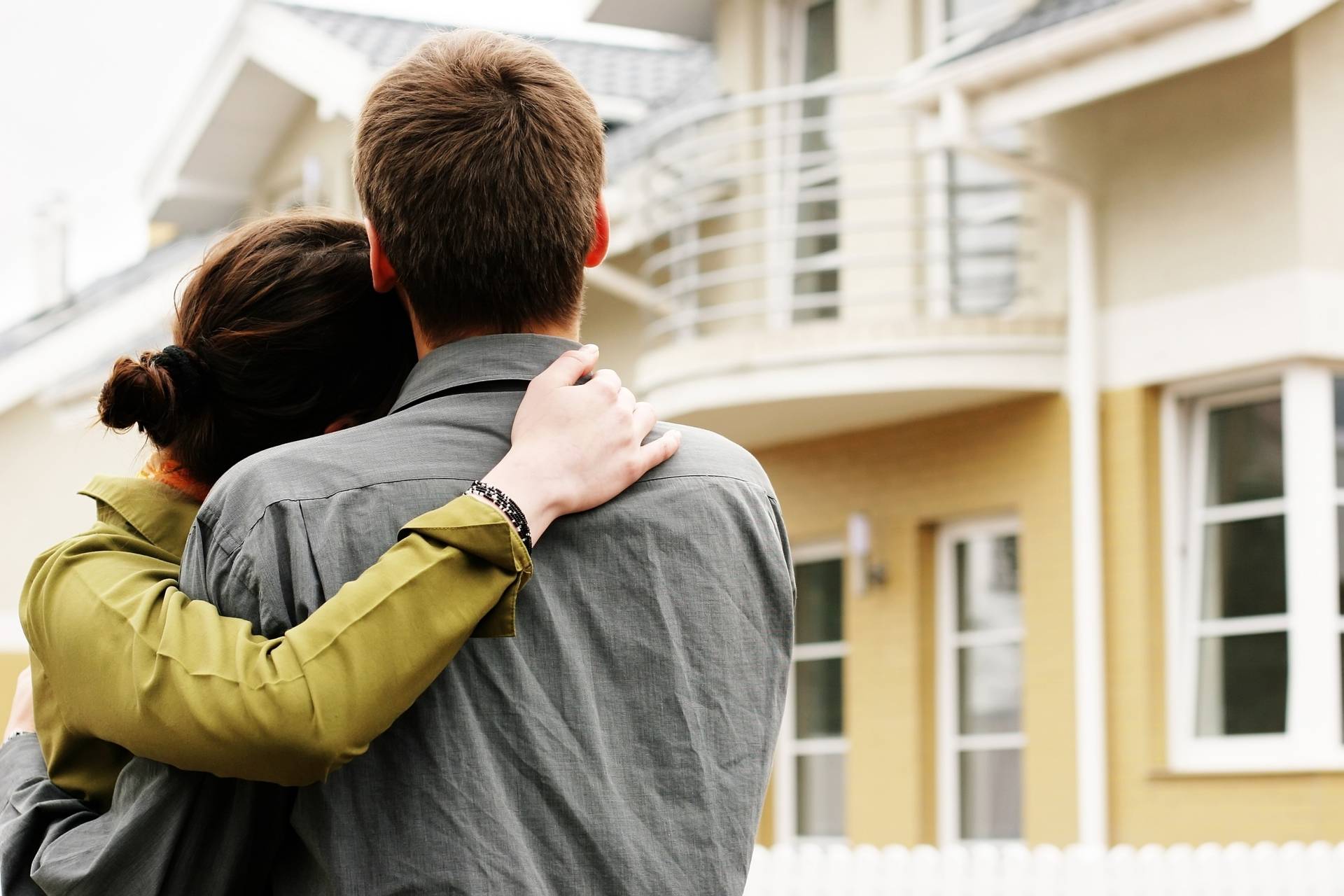 1920x1280 Housing Market Cools as Russians Stop Panic Buying