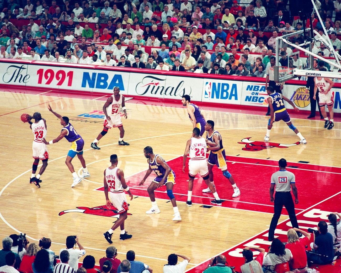 1300x1040 Chicago Bulls Wallpaper Nba Finals Bulls & Lakers