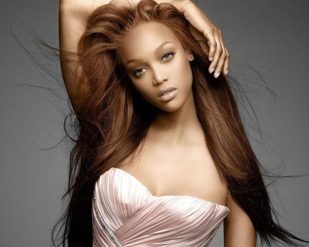 1280x1024 Tyra Banks wallpaperx1024