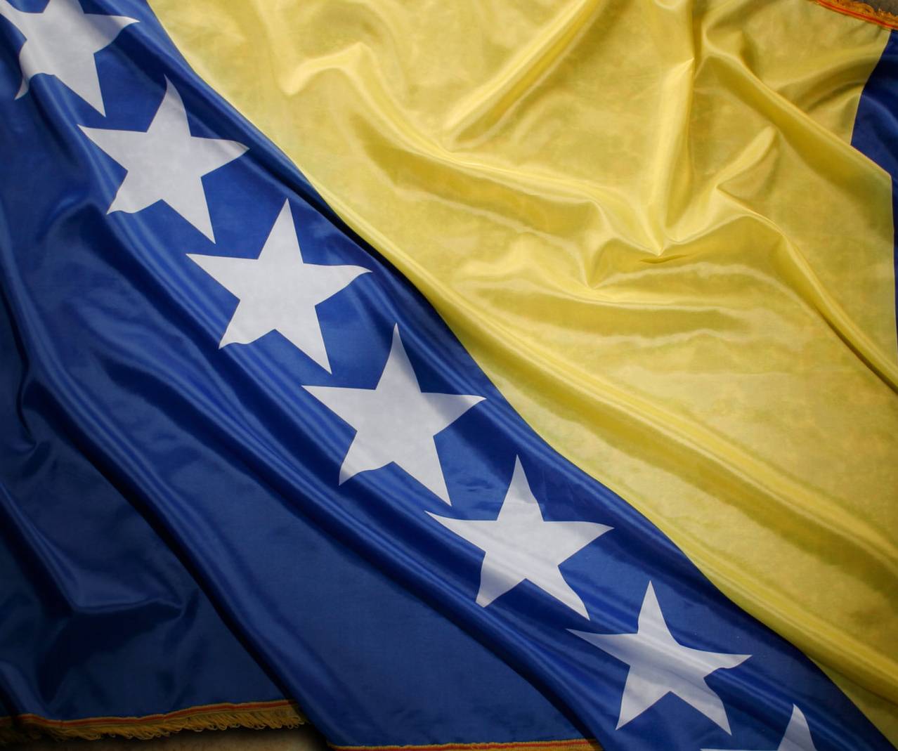 1278x1069 Bosnian Flag wallpaper
