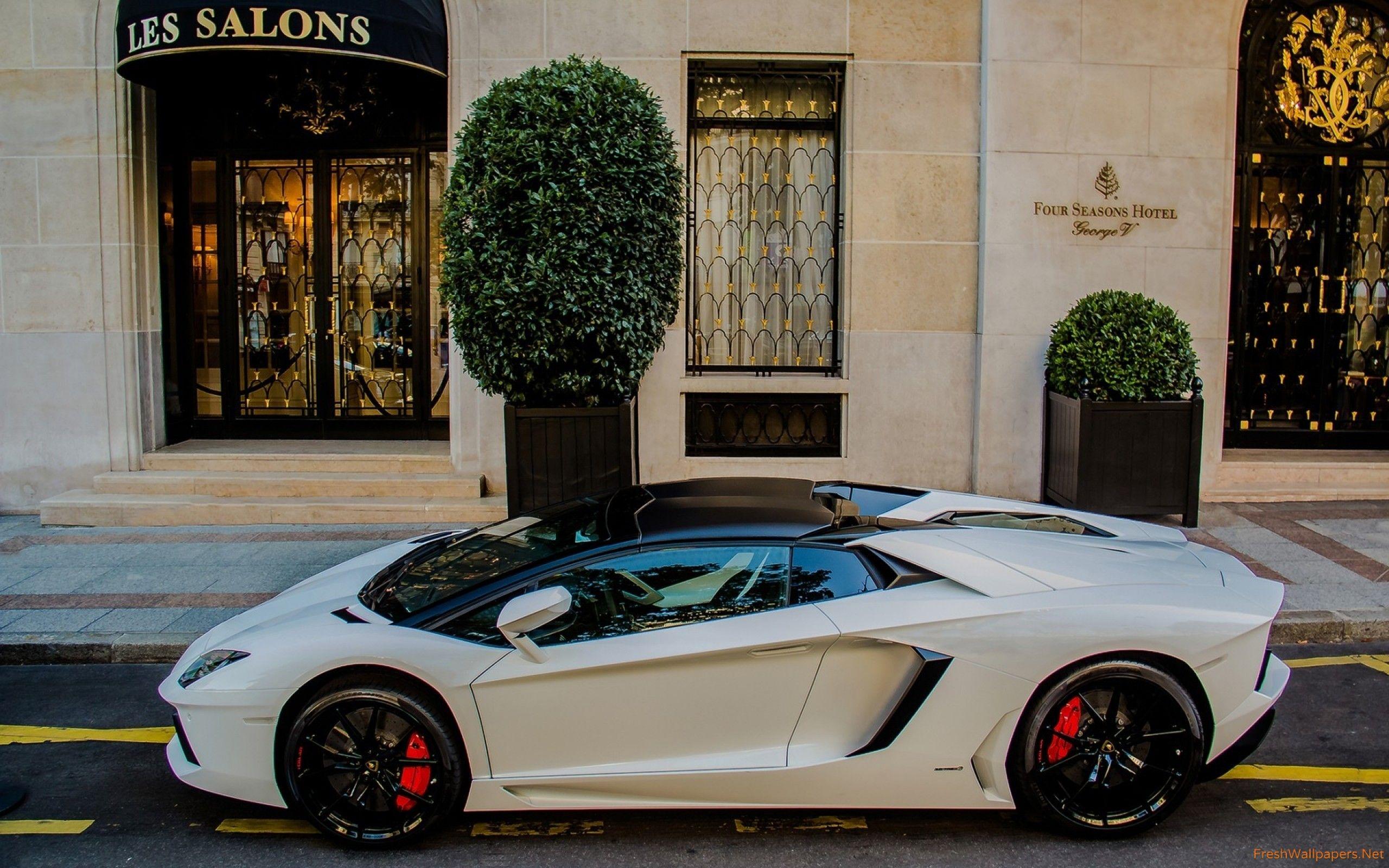 2560x1600 lamborghini aventador roadster wallpaper