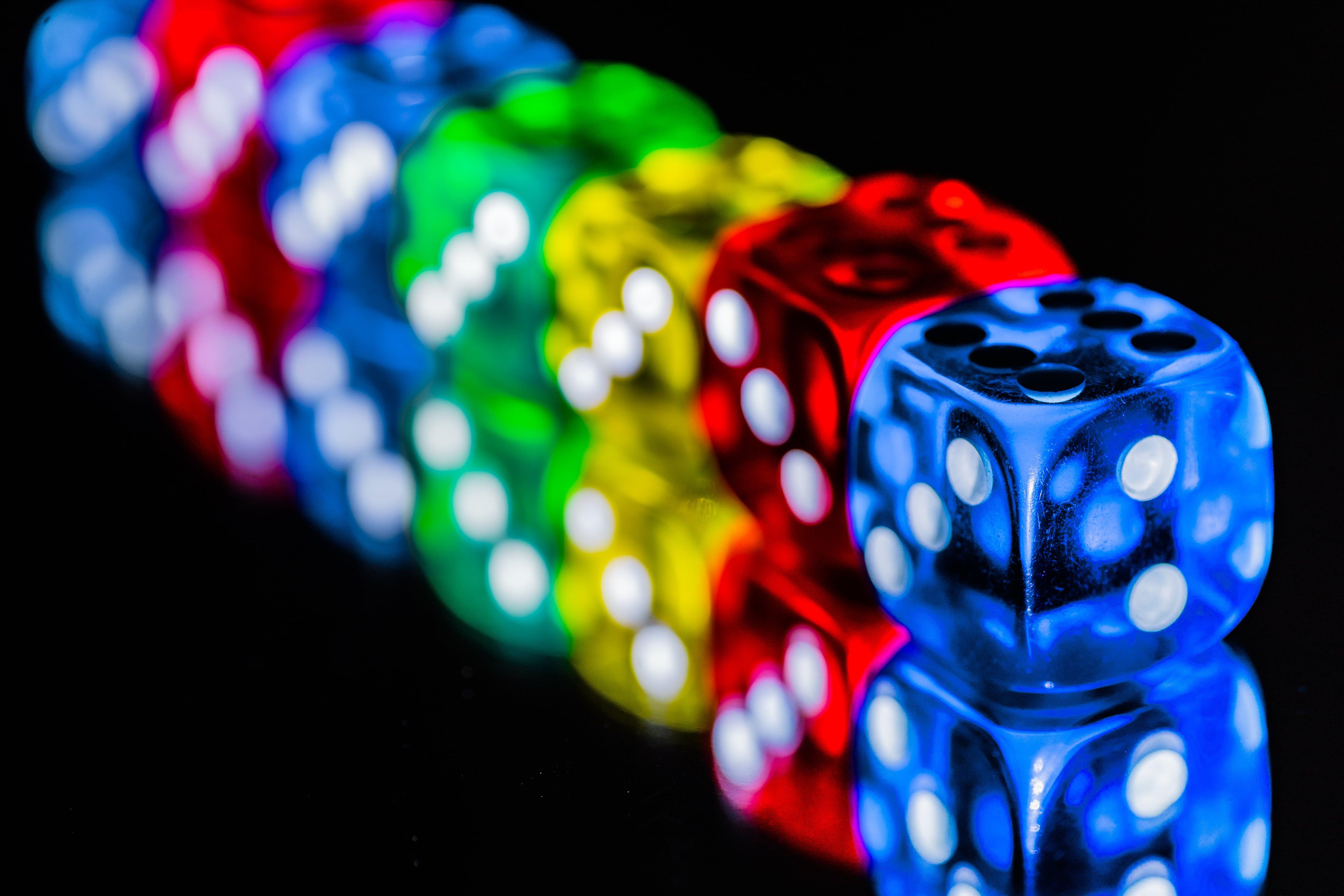 5133x3422 Wallpaper Dice