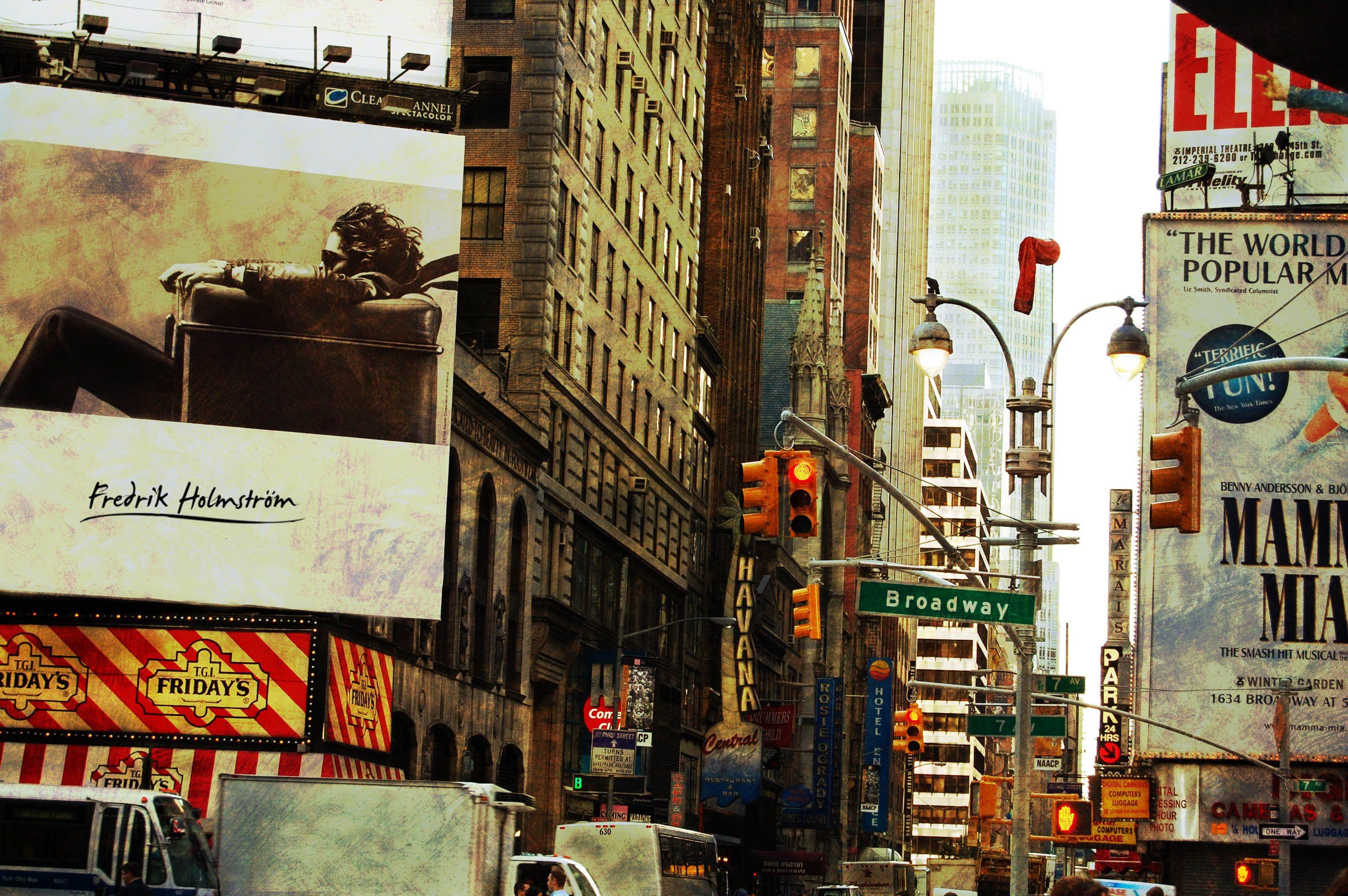 3008x2000 Broadway Wallpaper