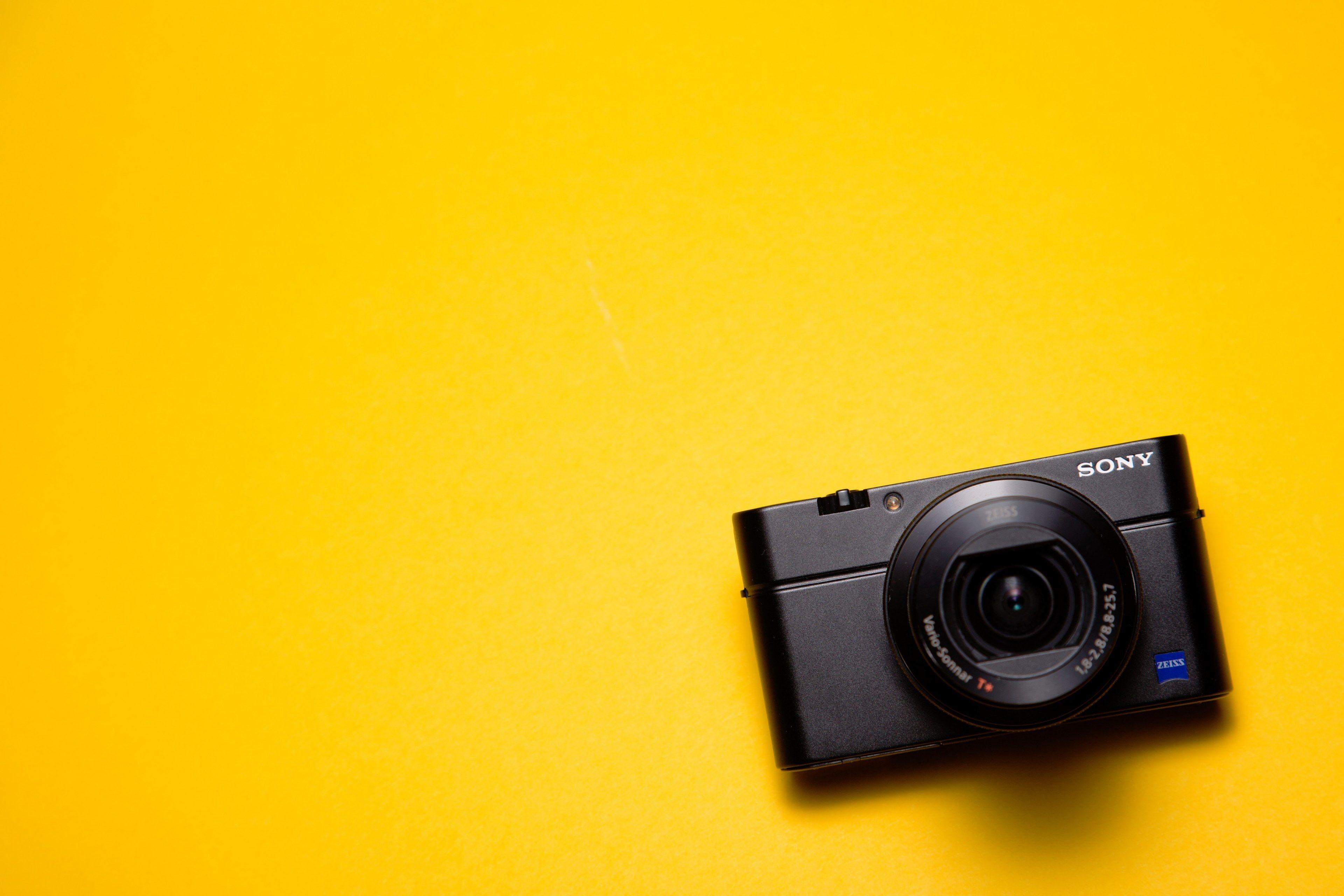 3840x2560 Wallpaper / camera yellow digital camera and photography HD 4k wallpaper