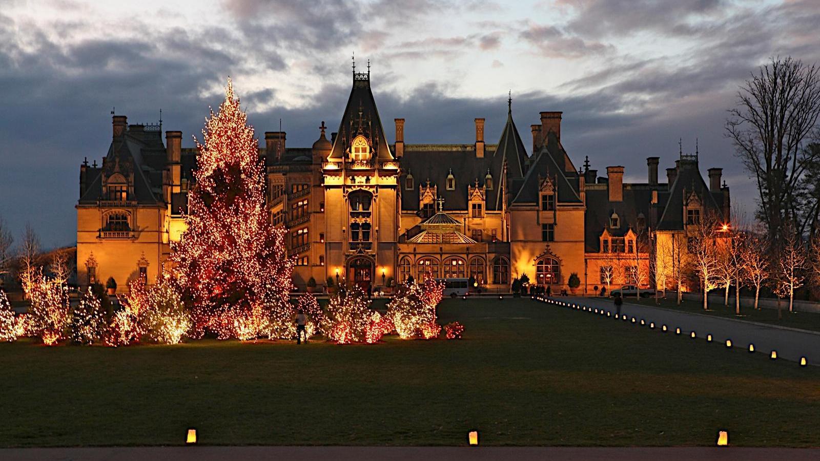 1600x900 Free download biltmore decked for christmas wallpaper 32088 HQ Desktop [1600x900] for your Desktop, Mobile & Tablet. Explore Biltmore Christmas Wallpaper. Biltmore House Wallpaper, Biltmore Estate Christmas Wallpaper, Biltmore Wallpaper