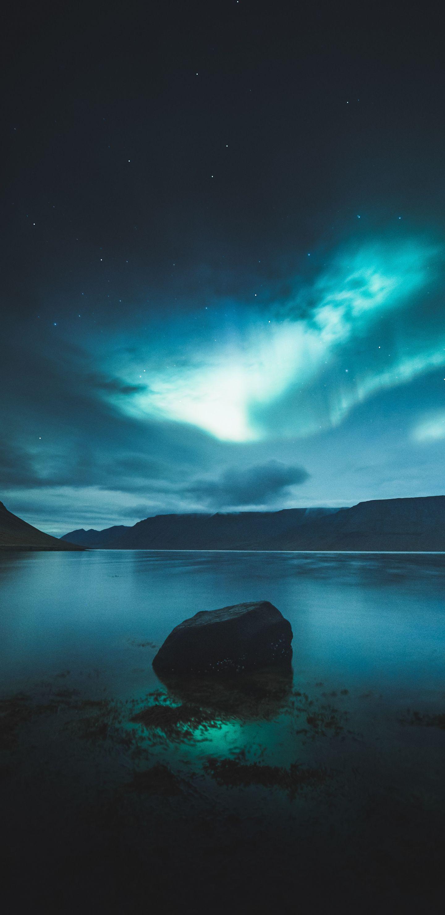1440x2960 Download 1440x2960 wallpaper northern lights, iceland, lake, samsung galaxy s samsung galaxy s8 plus, 1440x2960 HD image, background, 7378