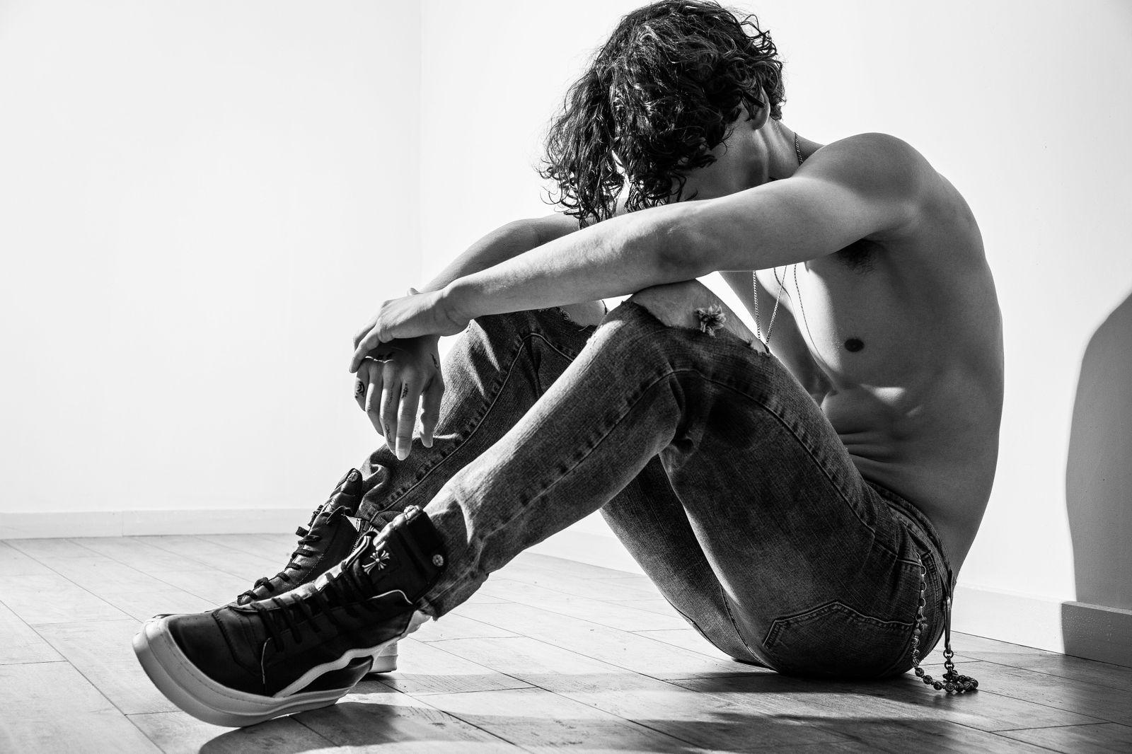 1600x1066 Model Man Black And White Fashion Male Wallpaper.com. Best High Quality Wallpaper