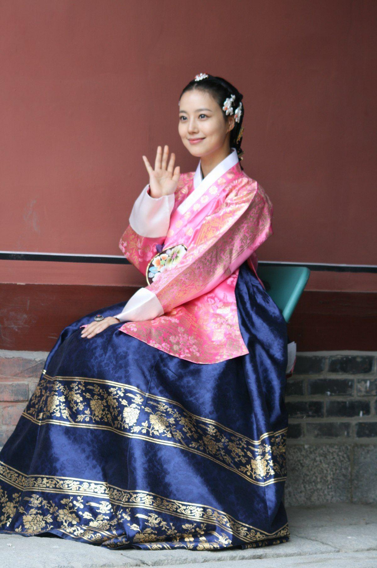 1200x1804 Moon Chae Won At The Princess' Man Poster Shooting
