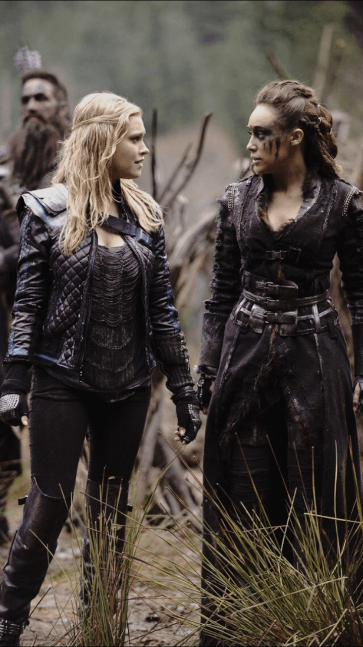 719x1280 clarke & lexa lockscreen