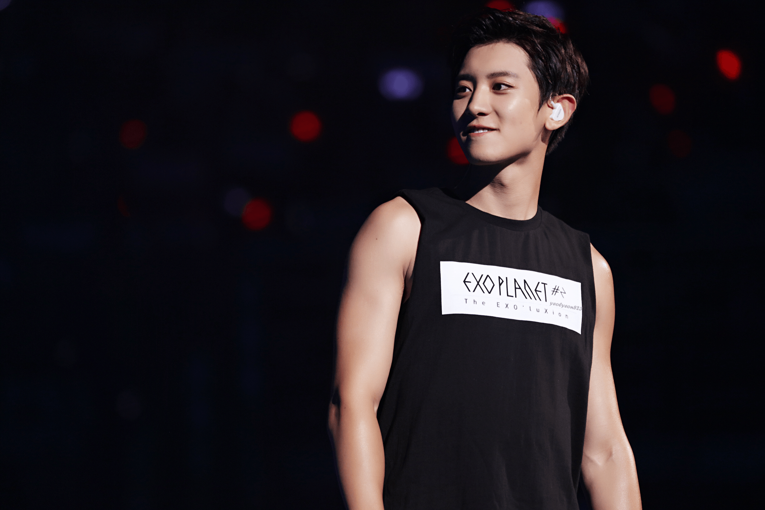 2448x1632 CONCERT. All About Happiness Delight