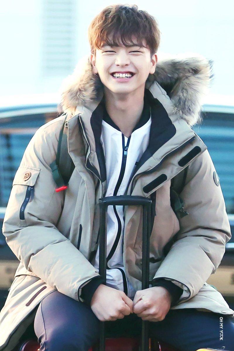 800x1200 Yook Sungjae Wallpaper