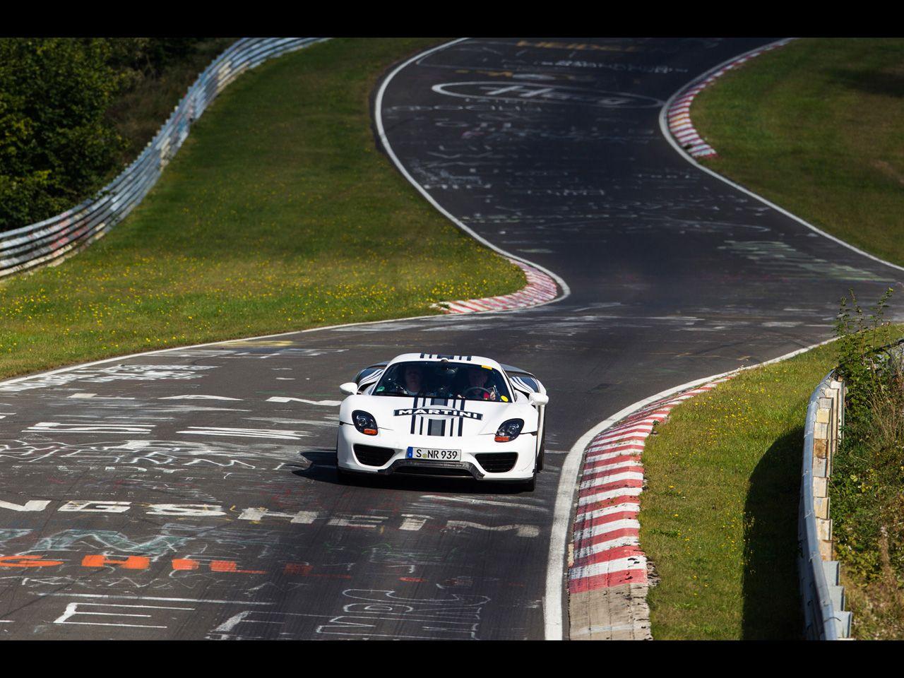 1280x960 Porsche 918 Spyder Prototype on Nurburgring 5