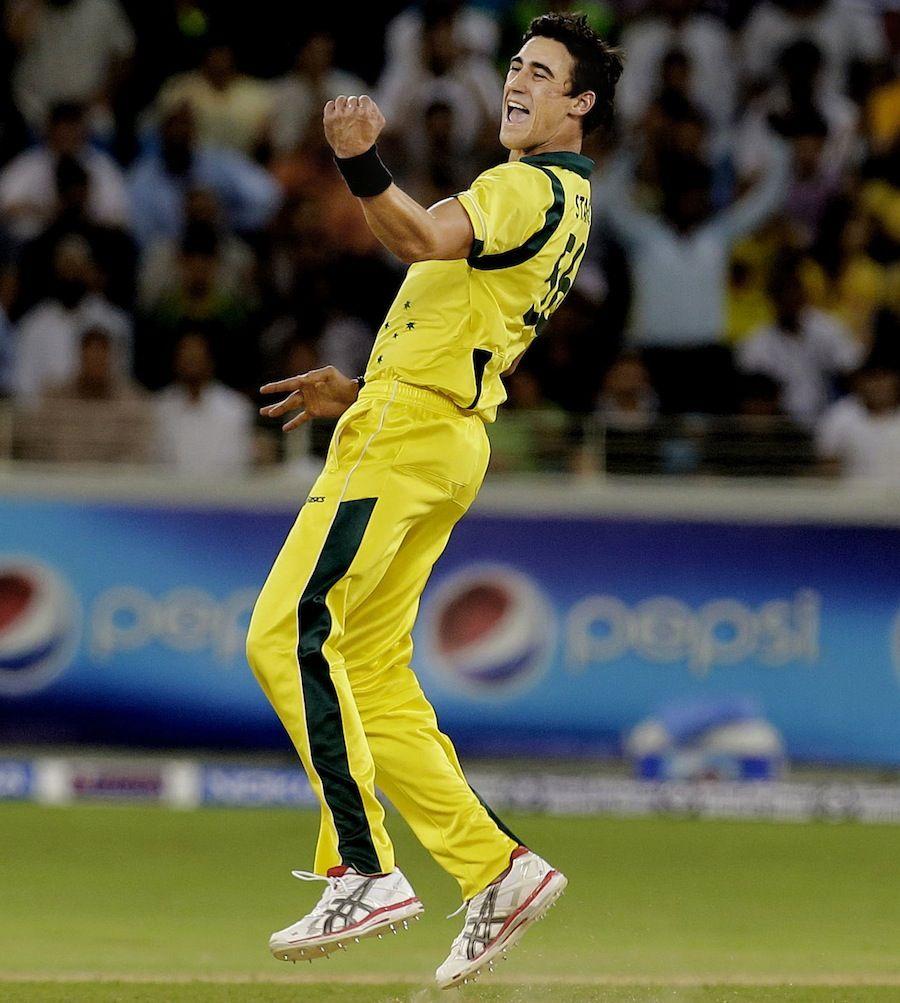 900x1003 Mitchell Starc is pumped after taking a wicket. Photo. Pakistan v Australia