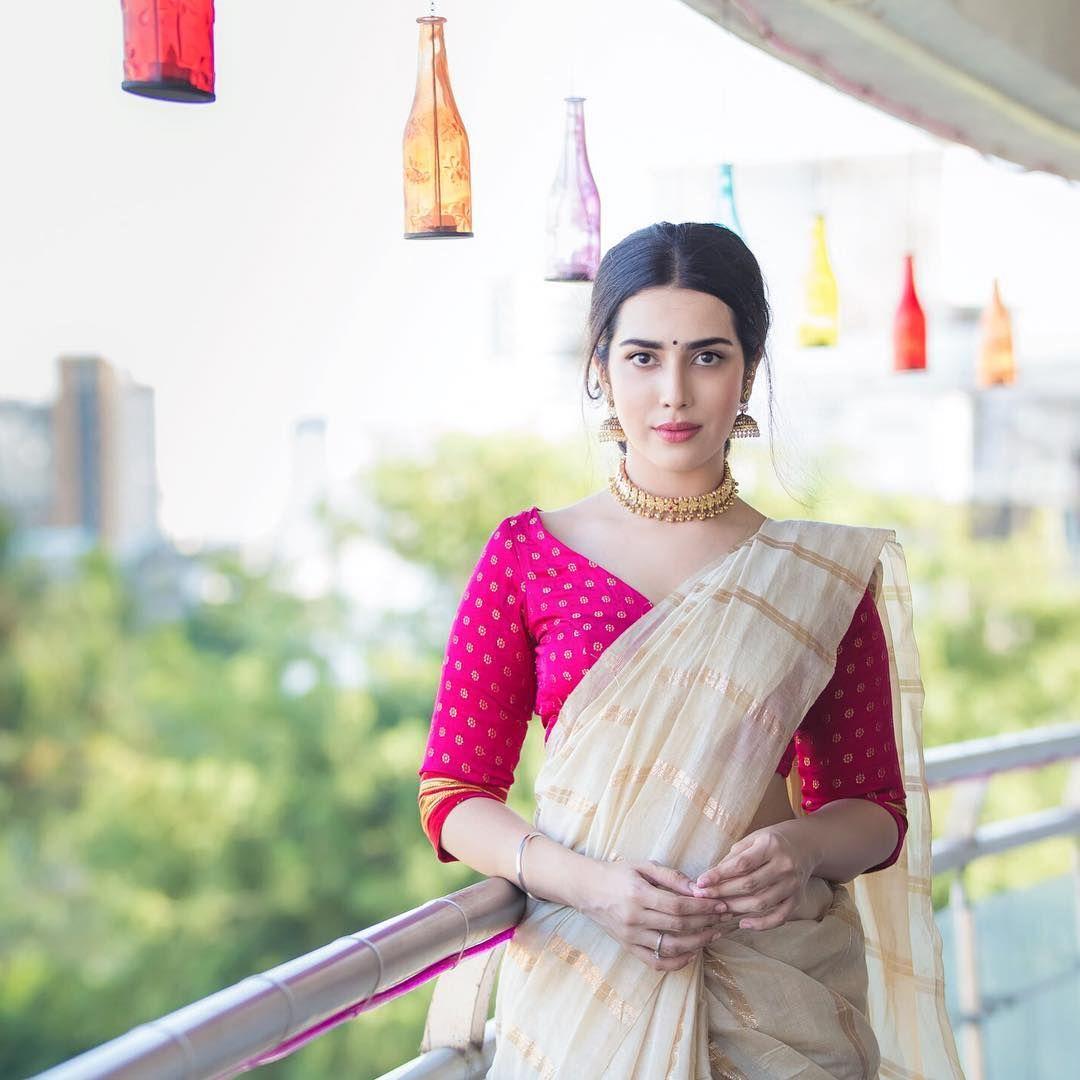 1080x1080 Saloni Misra New Latest HD Photo. Falaknuma Das Movie Heroine Saloni Misra Photo Shoot ImageCineFrames